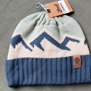 NWT Beanie Blue and Tan Mountains One Size Fits All